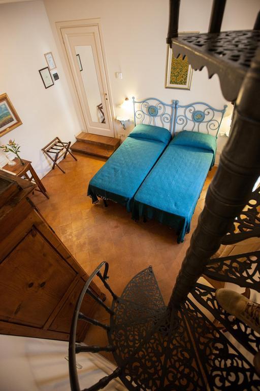Hotel Locanda Degli Artisti Borgo San Lorenzo Ruang foto