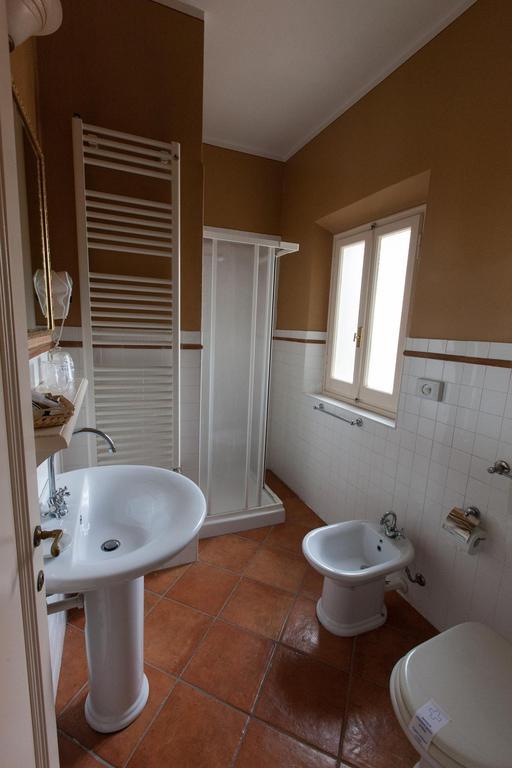 Hotel Locanda Degli Artisti Borgo San Lorenzo Ruang foto